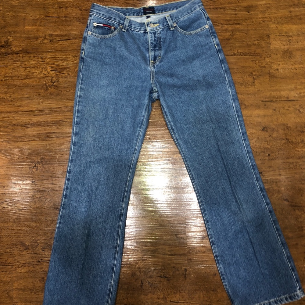 Tommy Hilfiger Light Wash ‘Mom’ Jeans Size 9